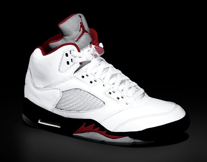 Michael Jordan Basketball Shoes: Nike Air Jordan V (5)