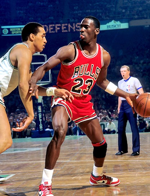 Michael Jordan Picture: MJ playing for the Bulls in 1986. Picture 1. Photo by Steve Lipofsky